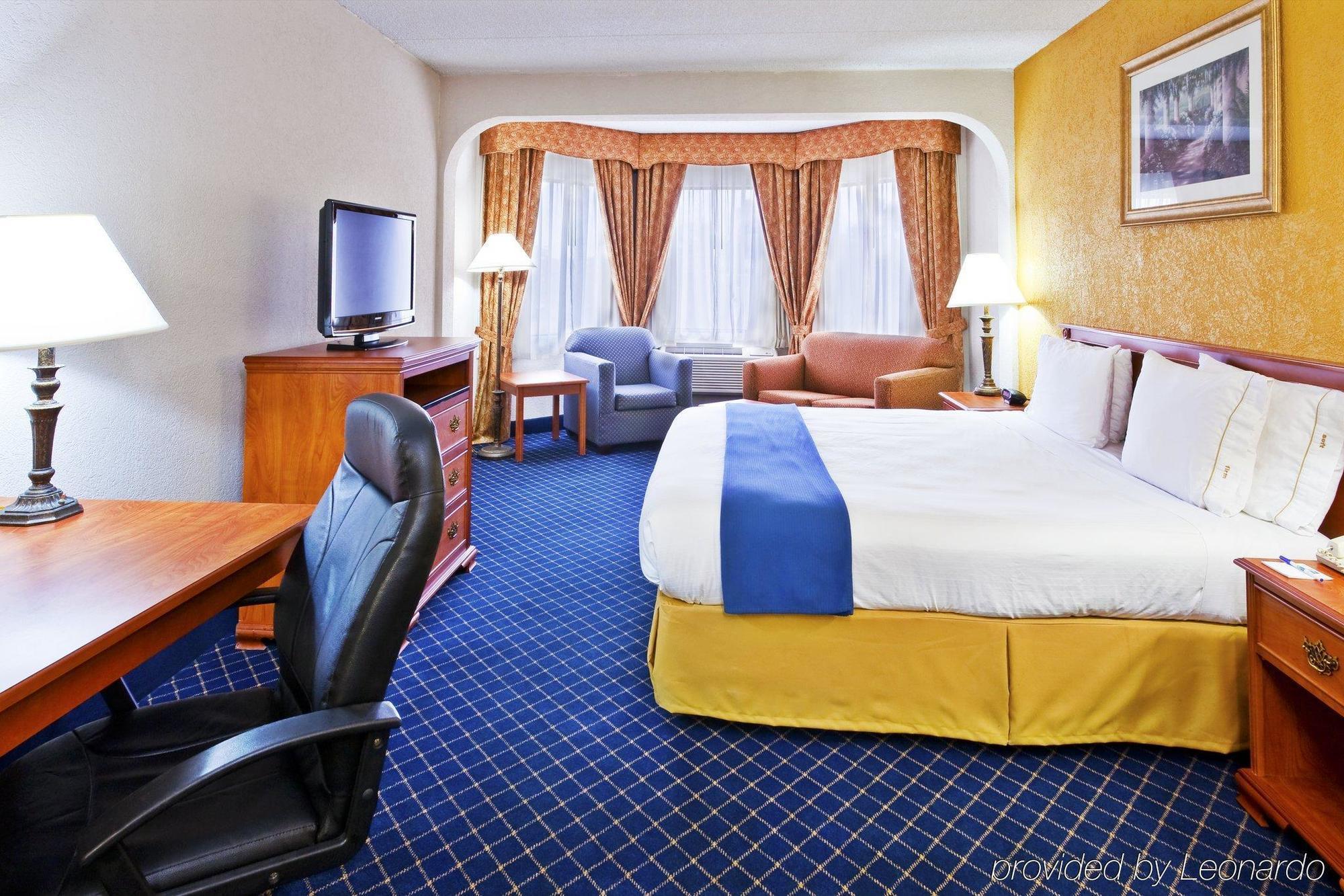 Holiday Inn Express & Suites Nashville-I-40 & I-24 Quarto foto